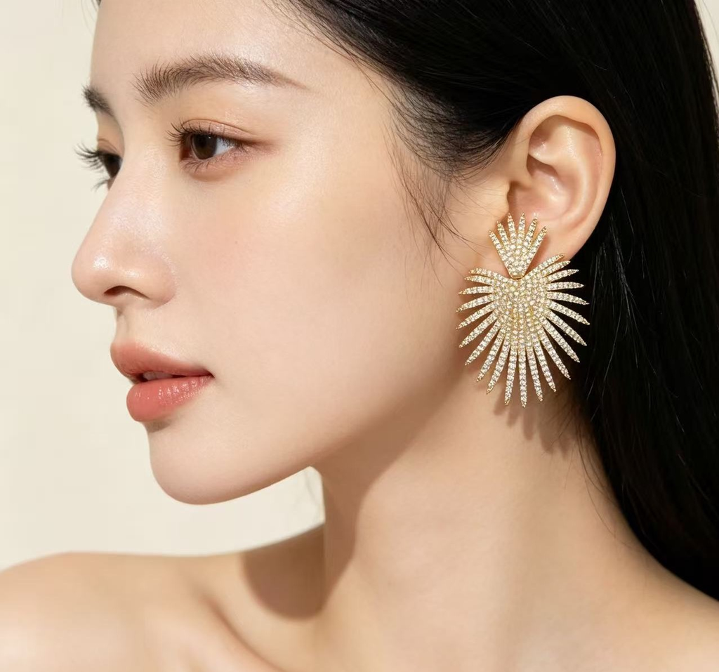 Fendi|Pendientes  con circonitas engastadas en oro y forma de sol, pendientes colgantes grandes de cristal en forma de abanico para mujer, ideales para fiestas y bodas.