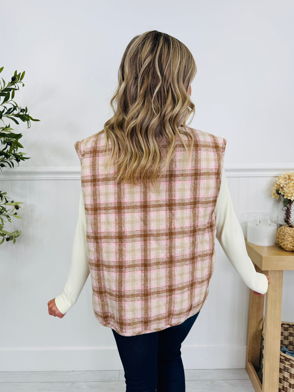 Elena | Chaleco Acolchado a Cuadros con Cuello Alto