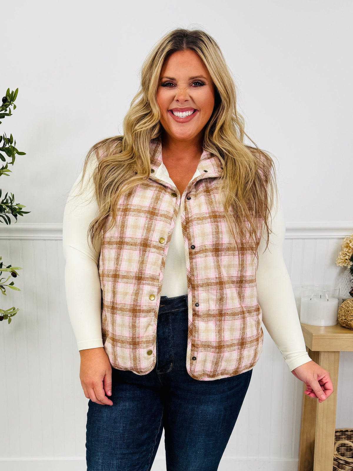 Elena | Chaleco Acolchado a Cuadros con Cuello Alto