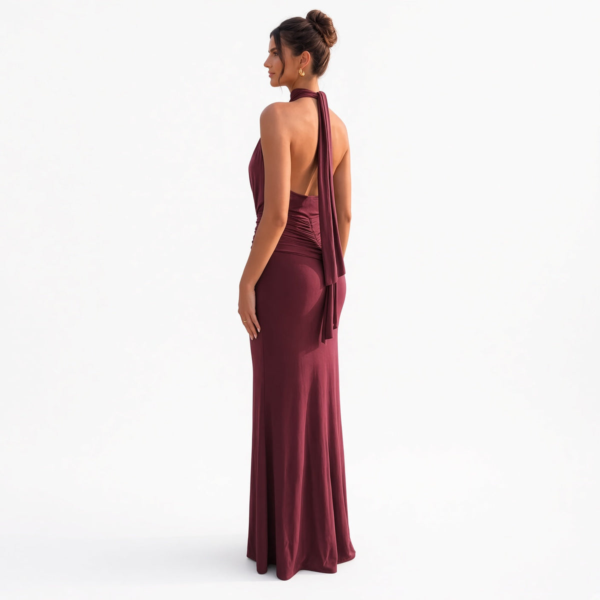 Cloe-Vestido largo  con escote halter drapeado