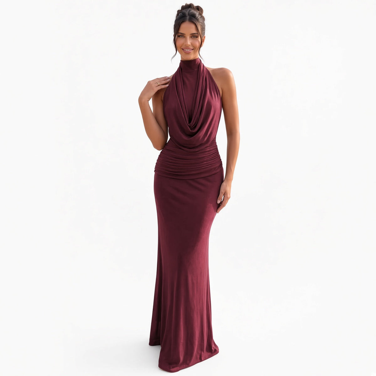 Cloe-Vestido largo  con escote halter drapeado