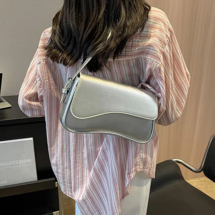 Cala — Bolso Bandolera Charol