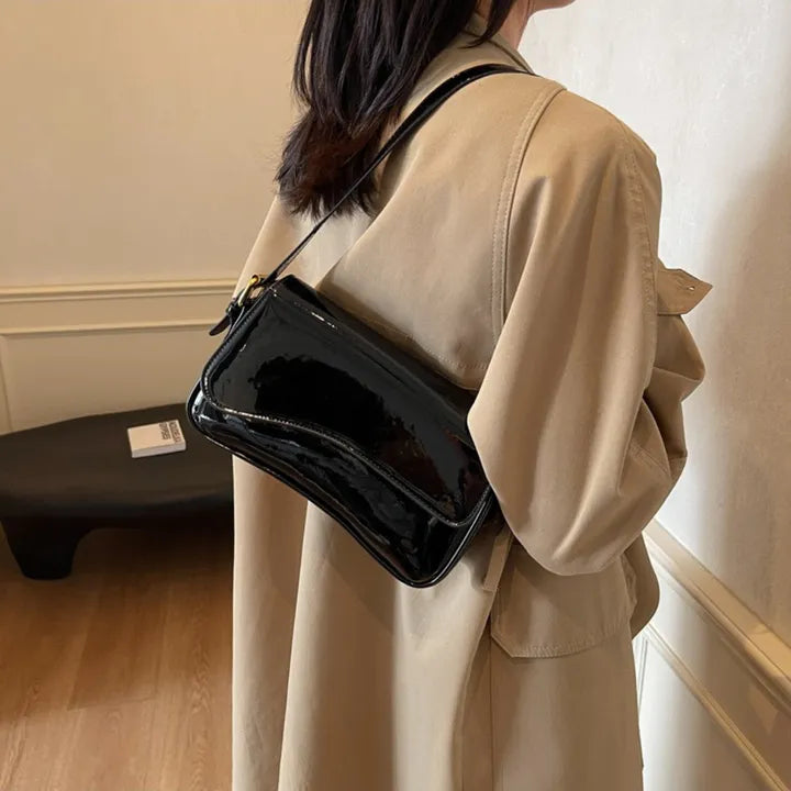 Cala — Bolso Bandolera Charol