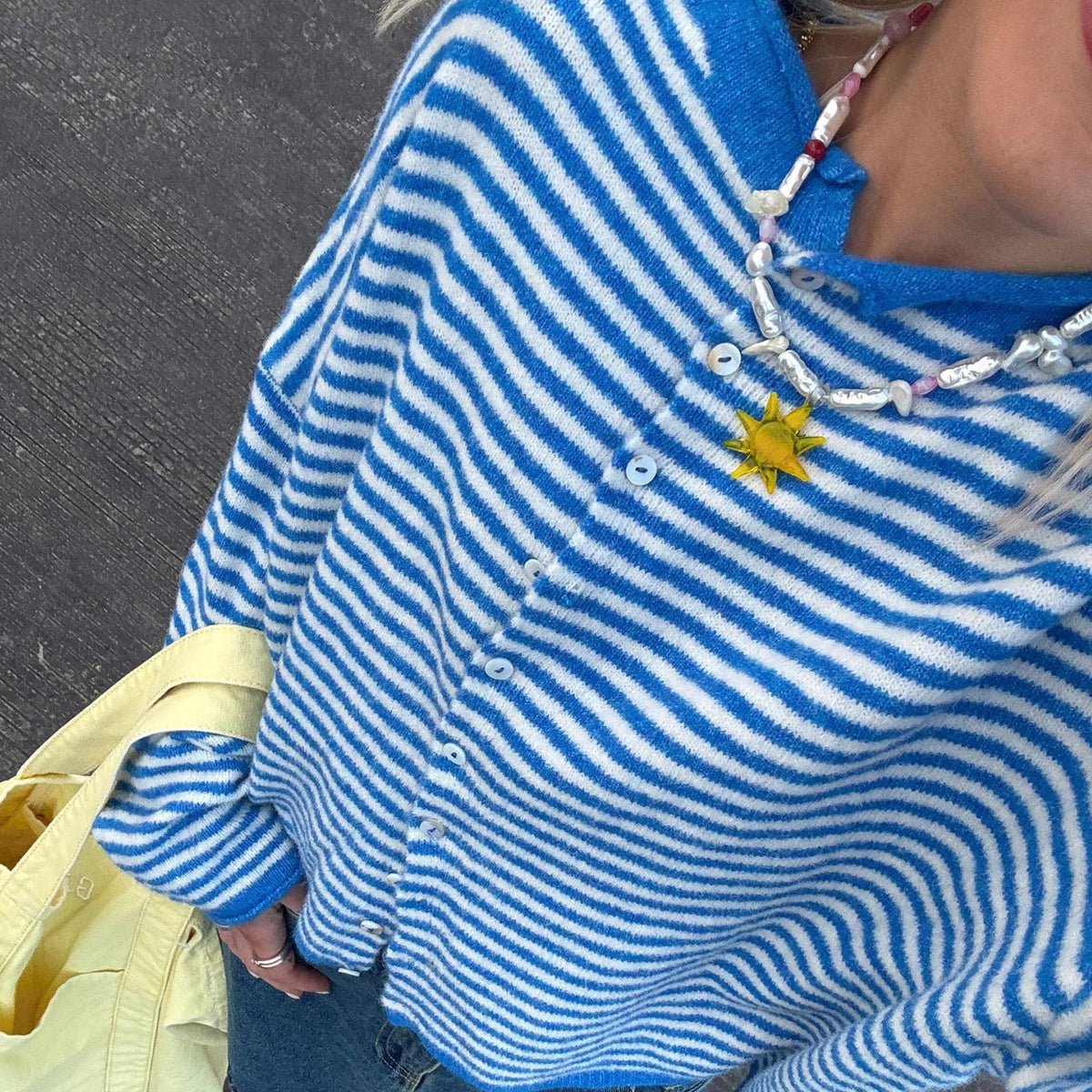 Mila — Cárdigan Oversize Estilo Y2K